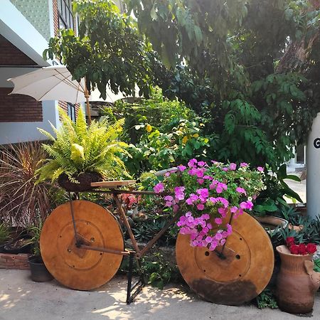 Oldy De Garden Aparthotel Τσιάνγκ Μάι Εξωτερικό φωτογραφία